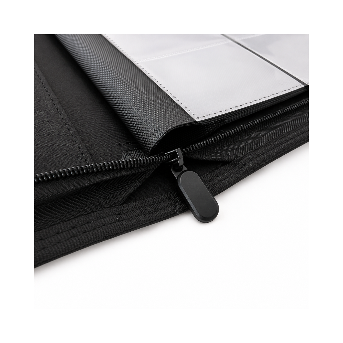 Cardloader Toploader Binder with protective zipper closure
